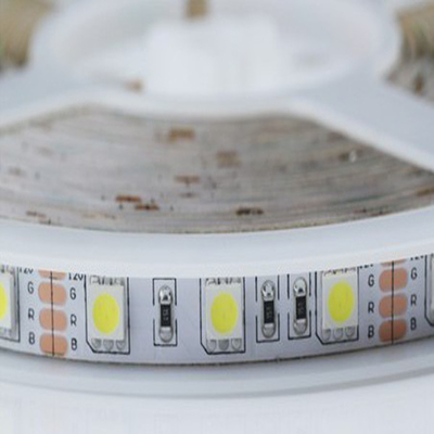Luces de tira flexibles de SMD 5050 RGB LED 12V 60 LEDs/M 5 M para la iluminación casera